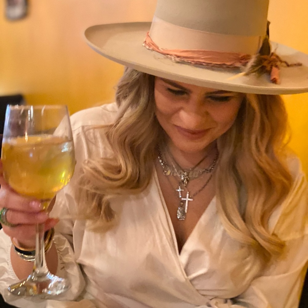 Meet your Posher, Christina